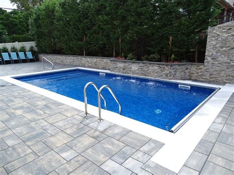 poolsteps
