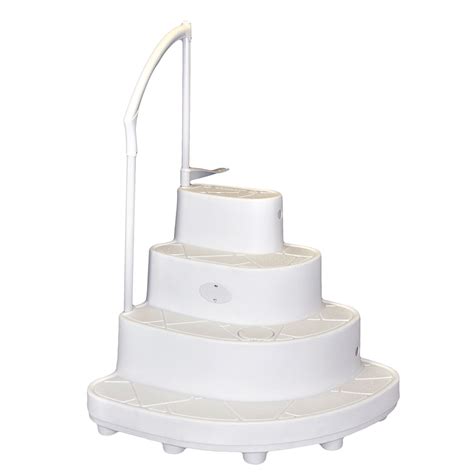 Majestic Wedding Cake Cake by Fées Maison (AHMADI) CakesDecor