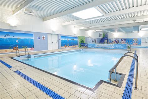 Are There Any Open Swimming Pools Near Me public