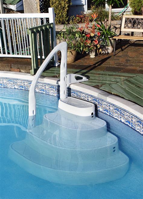 Custom Inground Pool Steps made of Concrete, Steel, or Polymer