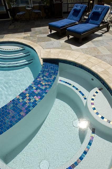 Pool tile stairs with ceramic tiles and see turtle Pool tile, Cool