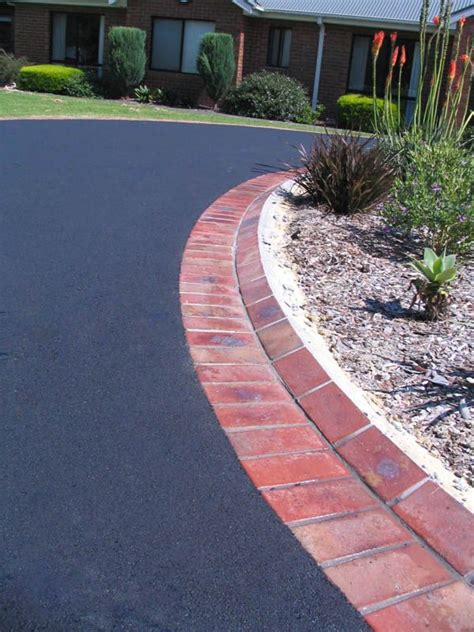 pavingandinterlock Front walkway landscaping, Asphalt driveway