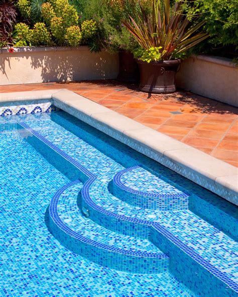 Pool Tile Ideas For Steps onesilverbox
